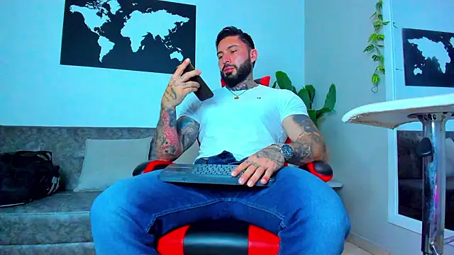 Alessrose online show from 03-18-26, 08:01