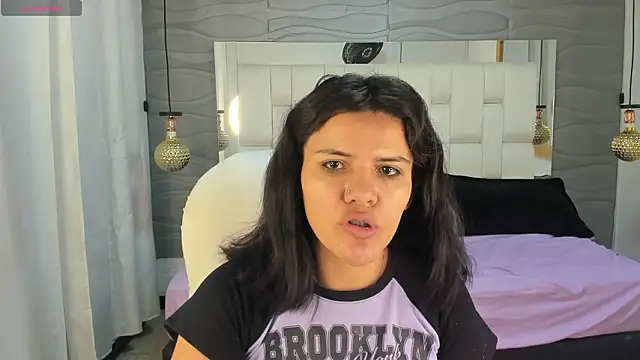 Thaliaa Lopez online show from 02-17-26, 10:45