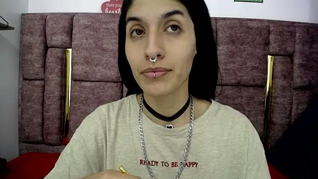 Snapshot of FRANCESCA_LOVE_ chatting on 06-11-26, 05:05 FRANCESCA LOVE online show from 06-11-26, 05:05