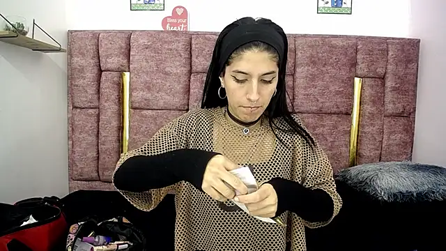 Snapshot of FRANCESCA_LOVE_ chatting on 06-21-26, 02:25 FRANCESCA LOVE online show from 06-21-26, 02:25