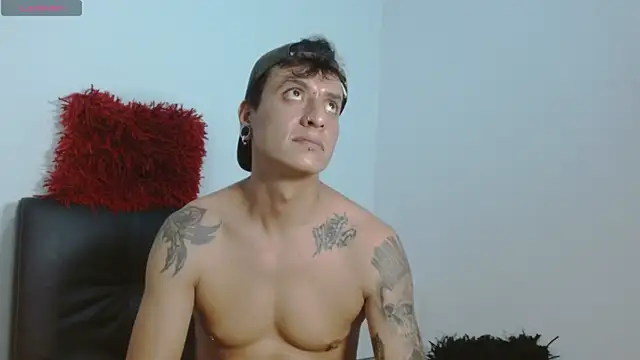 Snapshot of SkinnyDevil12 chatting on 02-15-26, 07:51 SkinnyDevil12 online show from 02-15-26, 07:51