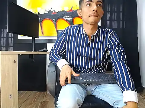 Snapshot of Apolo_Richards chatting on 02-06-26, 08:34 Apolo Richards online show from 02-06-26, 08:34