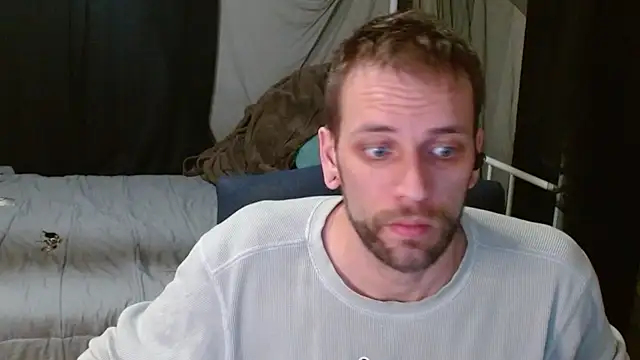 Snapshot of cguffey2284 chatting on 02-19-26, 03:24 cguffey2284 online show from 02-19-26, 03:24