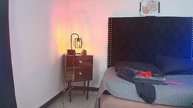 Snapshot of Axell_Kussh chatting on 02-20-26, 12:05 Axell Kussh online show from 02-20-26, 12:05