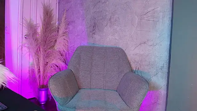 REDS VELVET online show from 02-14-26, 04:09