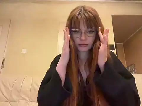 Sophiirose online show from 02-10-26, 05:28