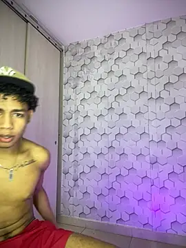 Snapshot of 777_dmz_ chatting on 02-14-26, 12:07 777 dmz online show from 02-14-26, 12:07