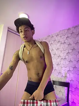 Snapshot of 777_dmz_ chatting on 02-18-26, 02:29 777 dmz online show from 02-18-26, 02:29