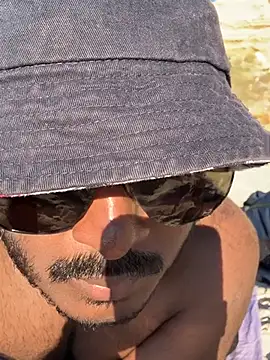 Reez77 online show from 03-22-26, 07:45