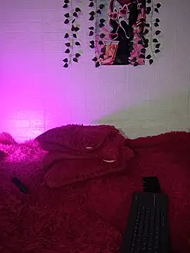 Snapshot of Keyla-moon chatting on 06-19-26, 05:12 Keyla-moon online show from 06-19-26, 05:12