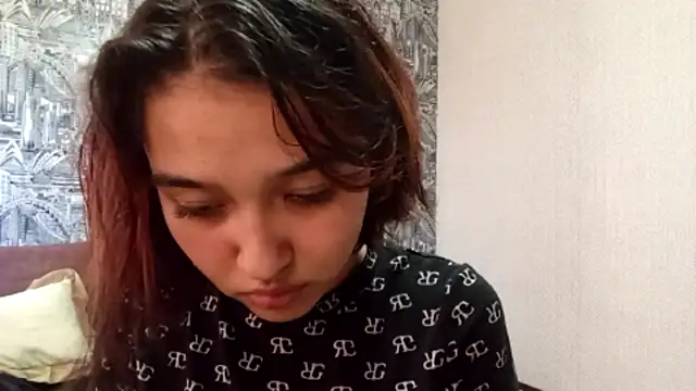 Snapshot of AnnettaBelsito chatting on 05-16-26, 02:05 AnnettaBelsito online show from 05-16-26, 02:05