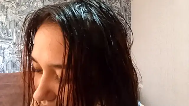 Snapshot of AnnettaBelsito chatting on 05-18-26, 01:39 AnnettaBelsito online show from 05-18-26, 01:39