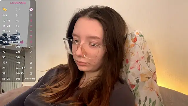 Snapshot of LakendraNoren chatting on 02-10-26, 07:34 LakendraNoren online show from 02-10-26, 07:34