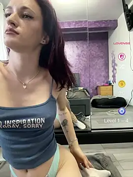 Snapshot of Roxyfoxyyy chatting on 05-23-26, 05:39 Roxyfoxyyy online show from 05-23-26, 05:39
