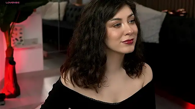 Snapshot of VansessaNyx chatting on 02-21-26, 09:05 VansessaNyx online show from 02-21-26, 09:05