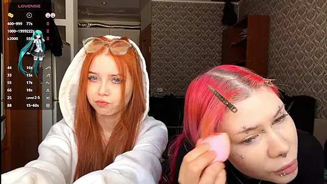 Snapshot of Veldenga chatting on 02-18-26, 07:15 Veldenga online show from 02-18-26, 07:15