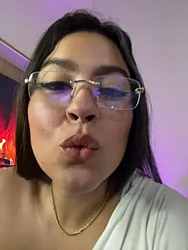 VictoriaWish online show from 04-15-26, 11:28