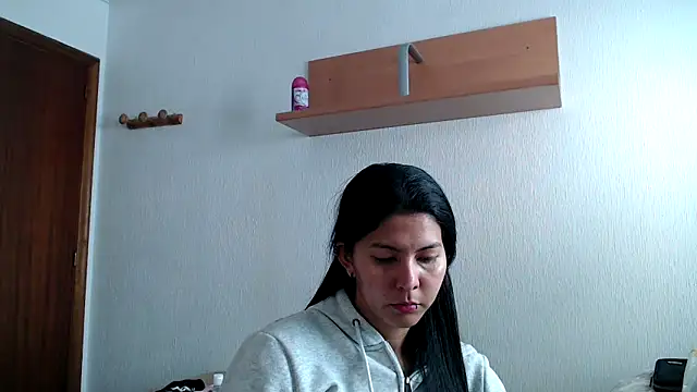 Snapshot of ZeforAitanna chatting on 03-30-26, 01:34 ZeforAitanna online show from 03-30-26, 01:34