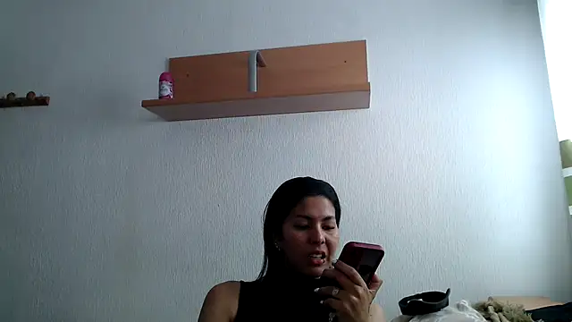 Snapshot of ZeforAitanna chatting on 05-07-26, 11:48 ZeforAitanna online show from 05-07-26, 11:48