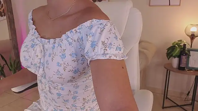 Snapshot of katt_souza1 chatting on 08-01-26, 05:50 katt souza1 online show from 08-01-26, 05:50