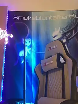 Smokebluntafterblunt online show from 02-25-26, 01:26