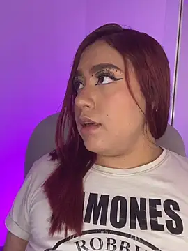 Snapshot of Wen_01 chatting on 02-15-26, 01:09 Wen 01 online show from 02-15-26, 01:09