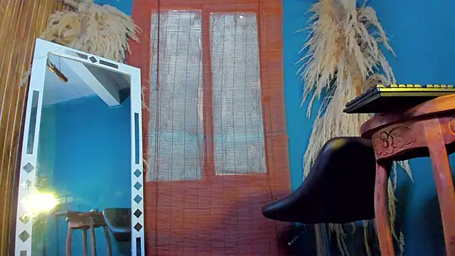 Snapshot of sophia_storm01 chatting on 02-11-26, 01:27 sophia storm01 online show from 02-11-26, 01:27