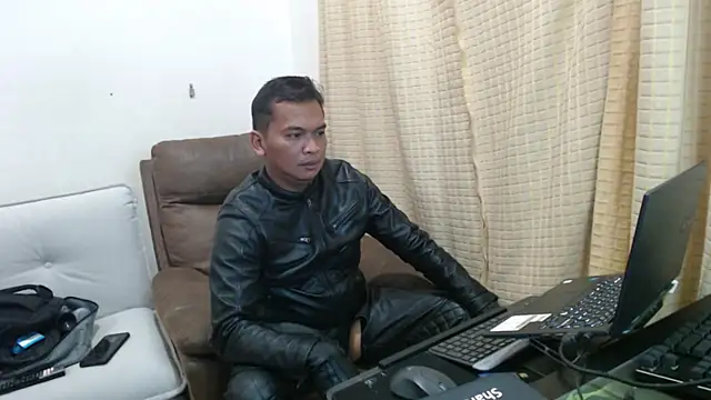 Snapshot of NeedyIron chatting on 02-07-26, 04:43 NeedyIron online show from 02-07-26, 04:43