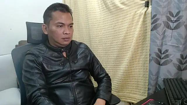 Snapshot of NeedyIron chatting on 02-11-26, 02:44 NeedyIron online show from 02-11-26, 02:44