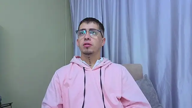 Snapshot of Tommas_Jhonson chatting on 05-03-26, 12:22 Tommas Jhonson online show from 05-03-26, 12:22