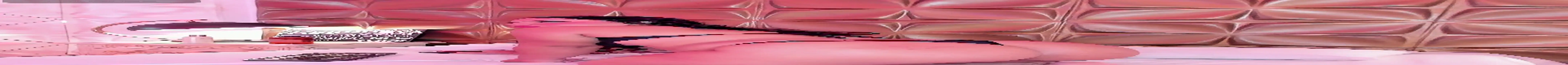 Snapshot of LunaJohns chatting on 02-17-26, 12:01 LunaJohns online show from 02-17-26, 12:01