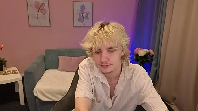 Snapshot of JameMiller chatting on 02-20-26, 09:04 JameMiller online show from 02-20-26, 09:04