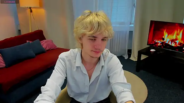 Snapshot of JameMiller chatting on 02-25-26, 07:07 JameMiller online show from 02-25-26, 07:07