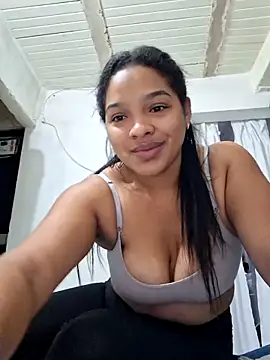 Snapshot of AnnaMil3J chatting on 02-27-26, 10:43 AnnaMil3J online show from 02-27-26, 10:43