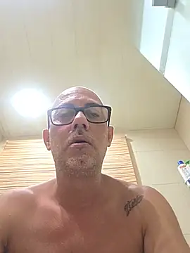 Snapshot of pareja47 chatting on 07-31-26, 03:11 pareja47 online show from 07-31-26, 03:11