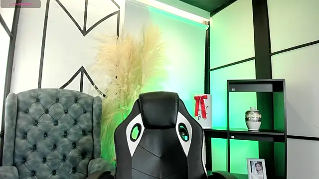 Snapshot of Abi_sexxx1 chatting on 02-17-26, 08:37 Abi sexxx1 online show from 02-17-26, 08:37