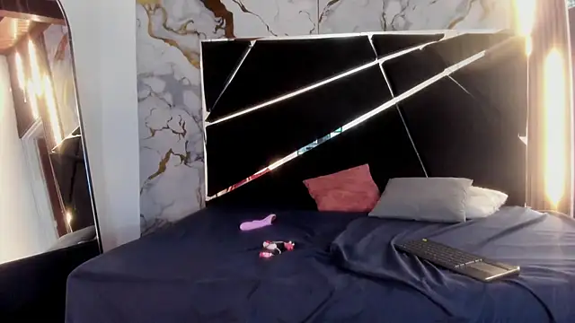 Snapshot of Rangiku_silver chatting on 02-11-26, 03:44 Rangiku silver online show from 02-11-26, 03:44