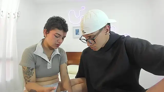 Snapshot of hardcoreheat_ind chatting on 02-14-26, 11:01 hardcoreheat ind online show from 02-14-26, 11:01