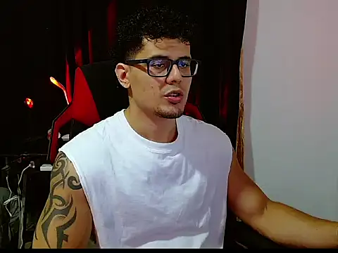 Snapshot of Logan0626 chatting on 02-17-26, 12:18 Logan0626 online show from 02-17-26, 12:18