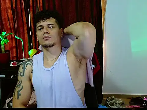 Snapshot of Logan0626 chatting on 06-03-26, 03:39 Logan0626 online show from 06-03-26, 03:39