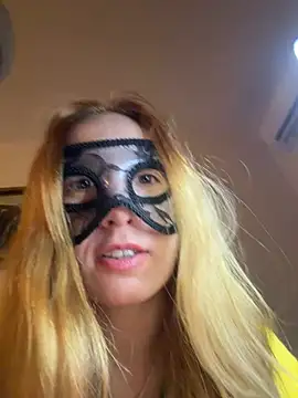 Snapshot of seluna_baby chatting on 06-24-26, 11:26 seluna baby online show from 06-24-26, 11:26