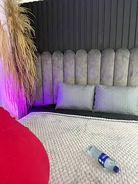 Nanda vixen  online show from 04-13-26, 11:43