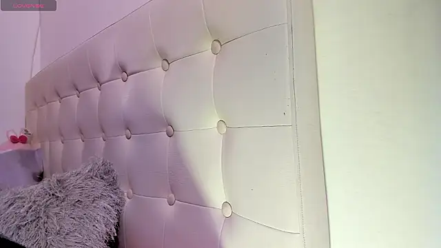 MiaEvans0 online show from 03-27-26, 03:01