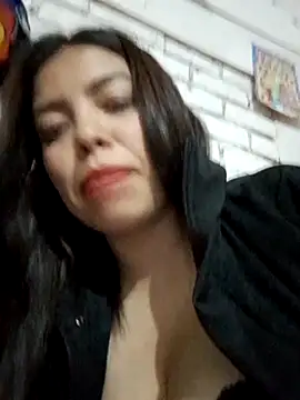 Snapshot of Ariana_Castillo__ chatting on 02-20-26, 01:13 Ariana Castillo online show from 02-20-26, 01:13