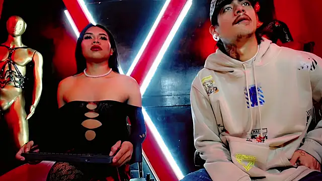 Snapshot of Damian-and-Camerum chatting on 02-28-26, 03:18 Damian-and-Camerum online show from 02-28-26, 03:18