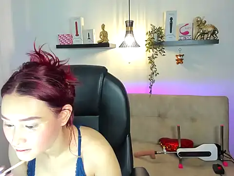 naomy stanley online show from 06-17-26, 12:24