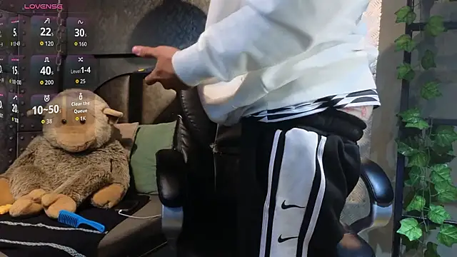 ItsZairen online show from 03-08-26, 05:22