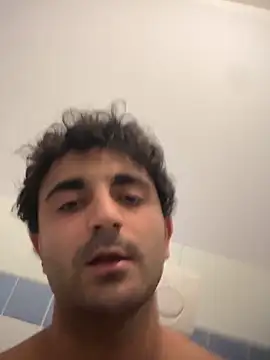 Snapshot of elia2711 chatting on 02-09-26, 08:24 elia2711 online show from 02-09-26, 08:24