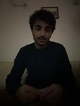 Snapshot of elia2711 chatting on 03-01-26, 06:15 elia2711 online show from 03-01-26, 06:15