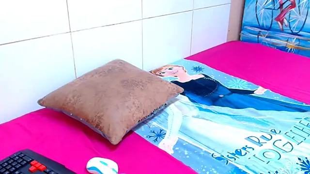 BubblyIvyxxx online show from 03-27-26, 06:41